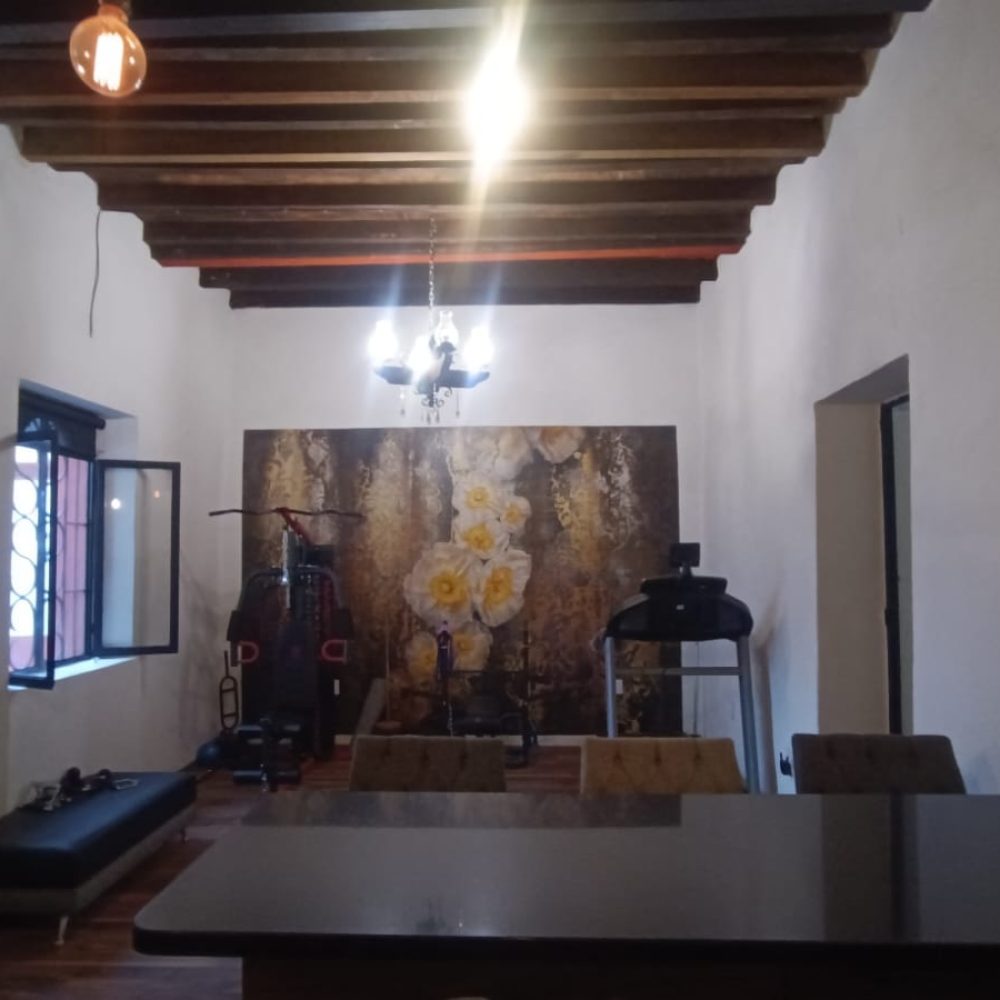 sala-amplia-casa-centro-celaya