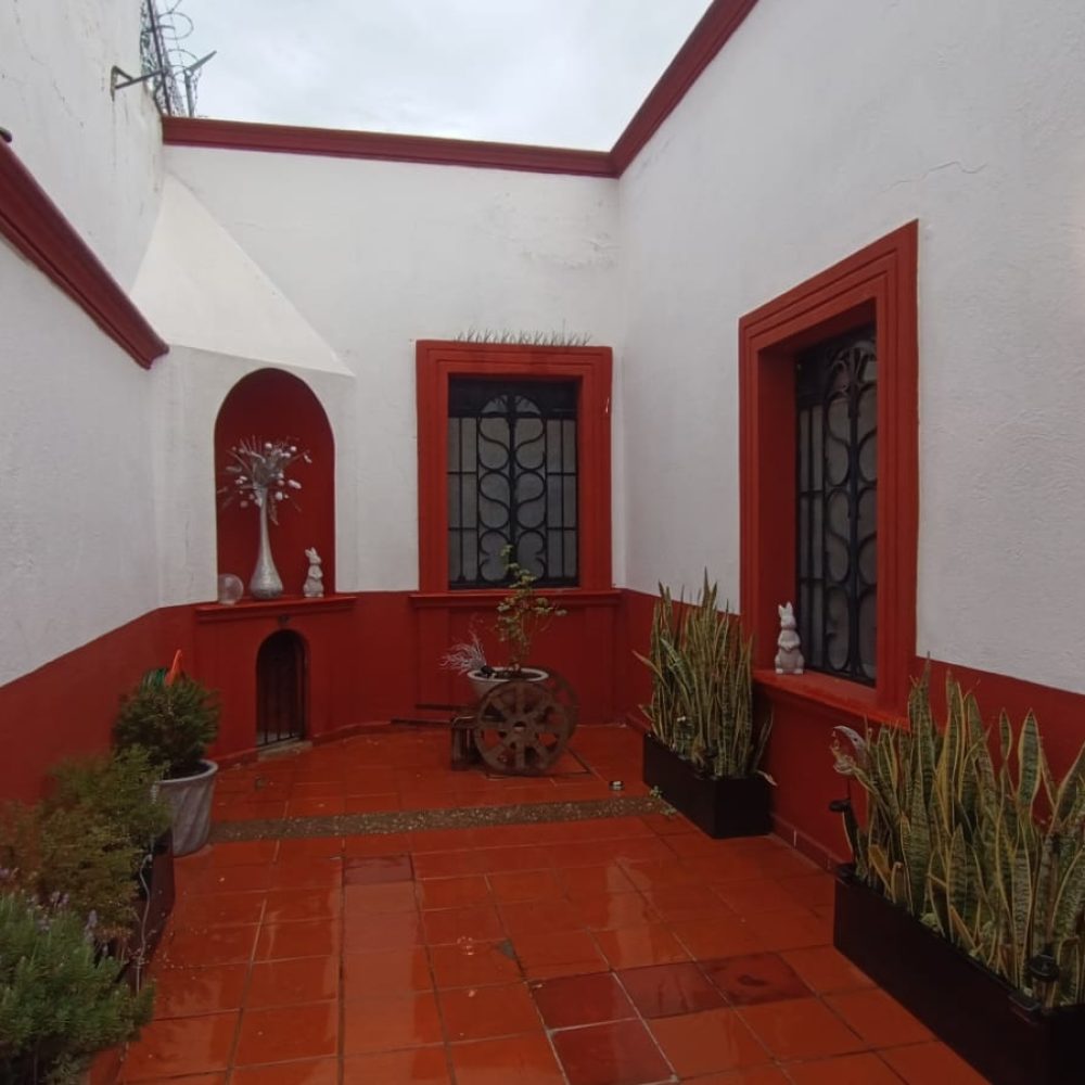sala-casa-historica-en-venta-celaya